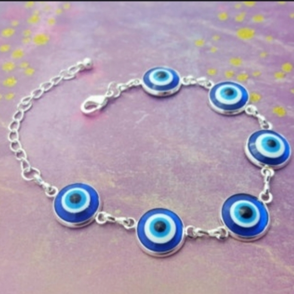 NEW Evil eye bracelet